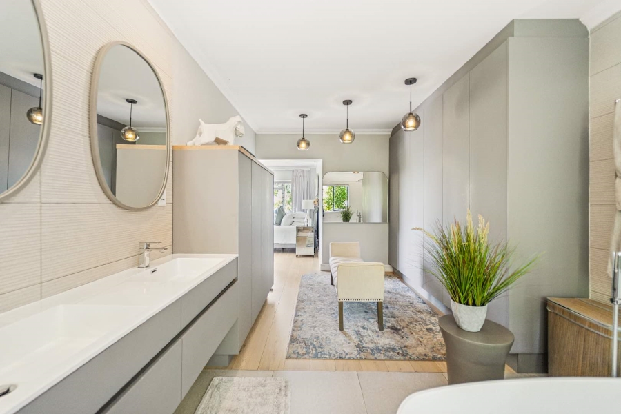 4 Bedroom Property for Sale in Tamboerskloof Western Cape